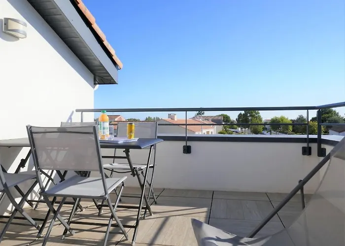 Les Epinettes By Interhome Lägenhet Saint-Gilles-Croix-de-Vie