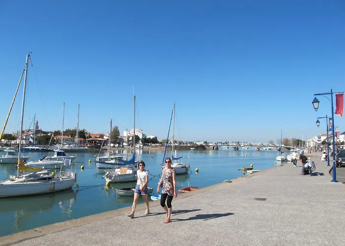 Lägenhet Les Epinettes By Interhome