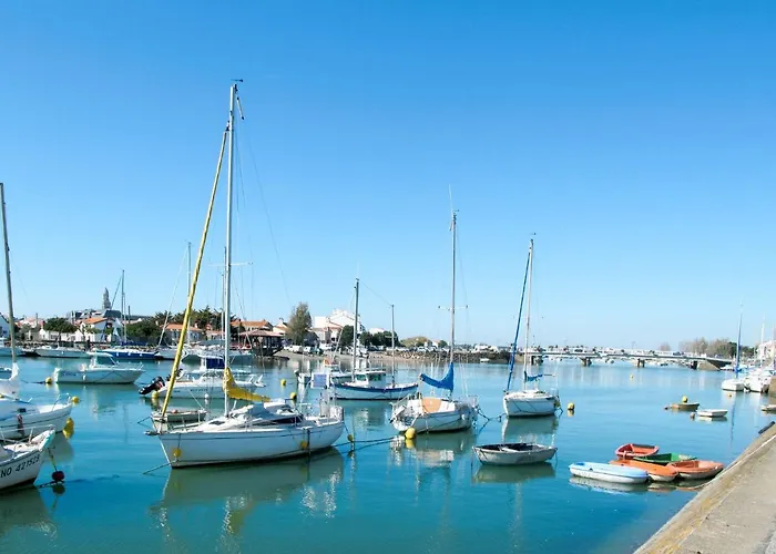 Lägenhet Les Epinettes By Interhome